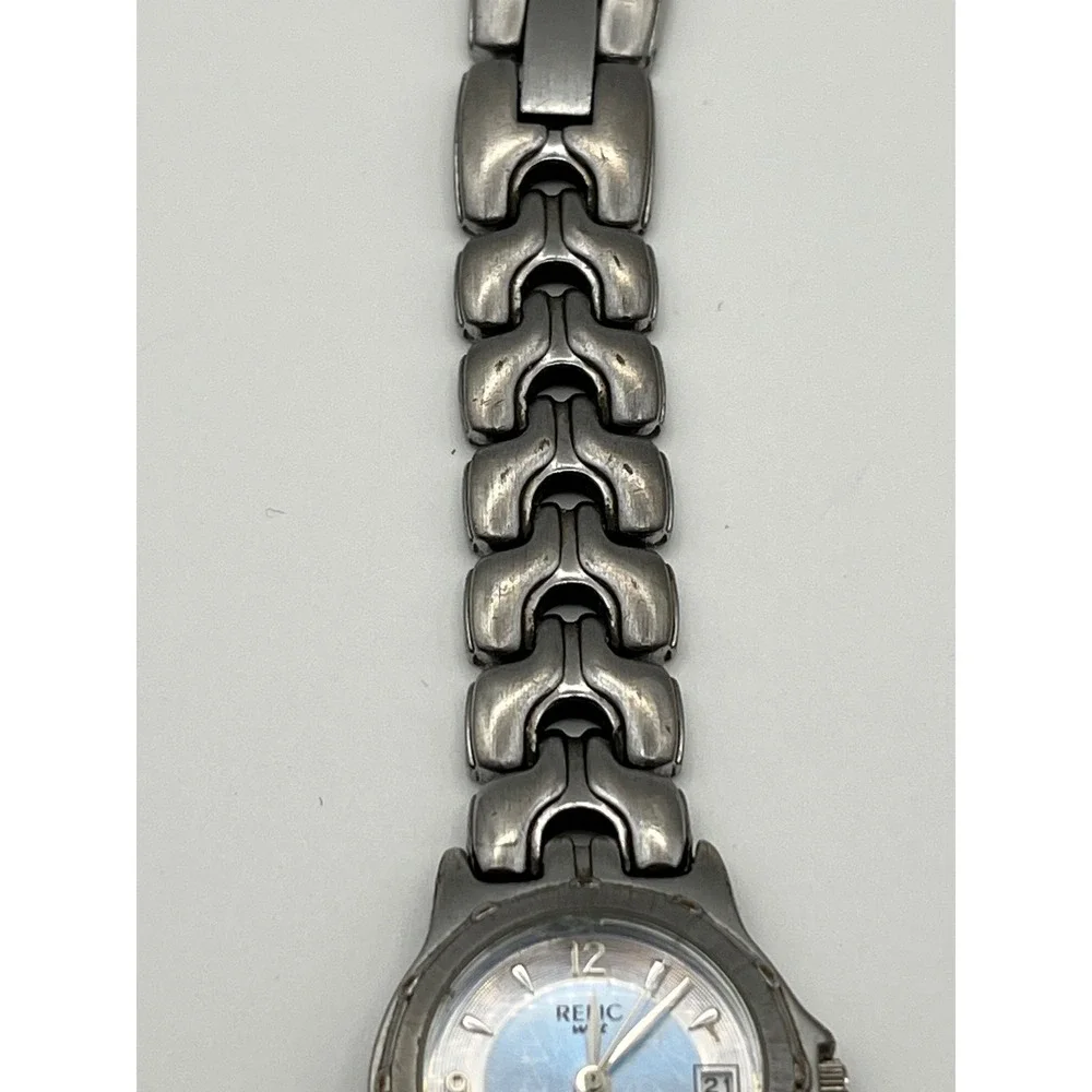 Relic Wet Womens Watch Silver Tone Blue Dial Date ZR11597 Water Resistant 165ft
